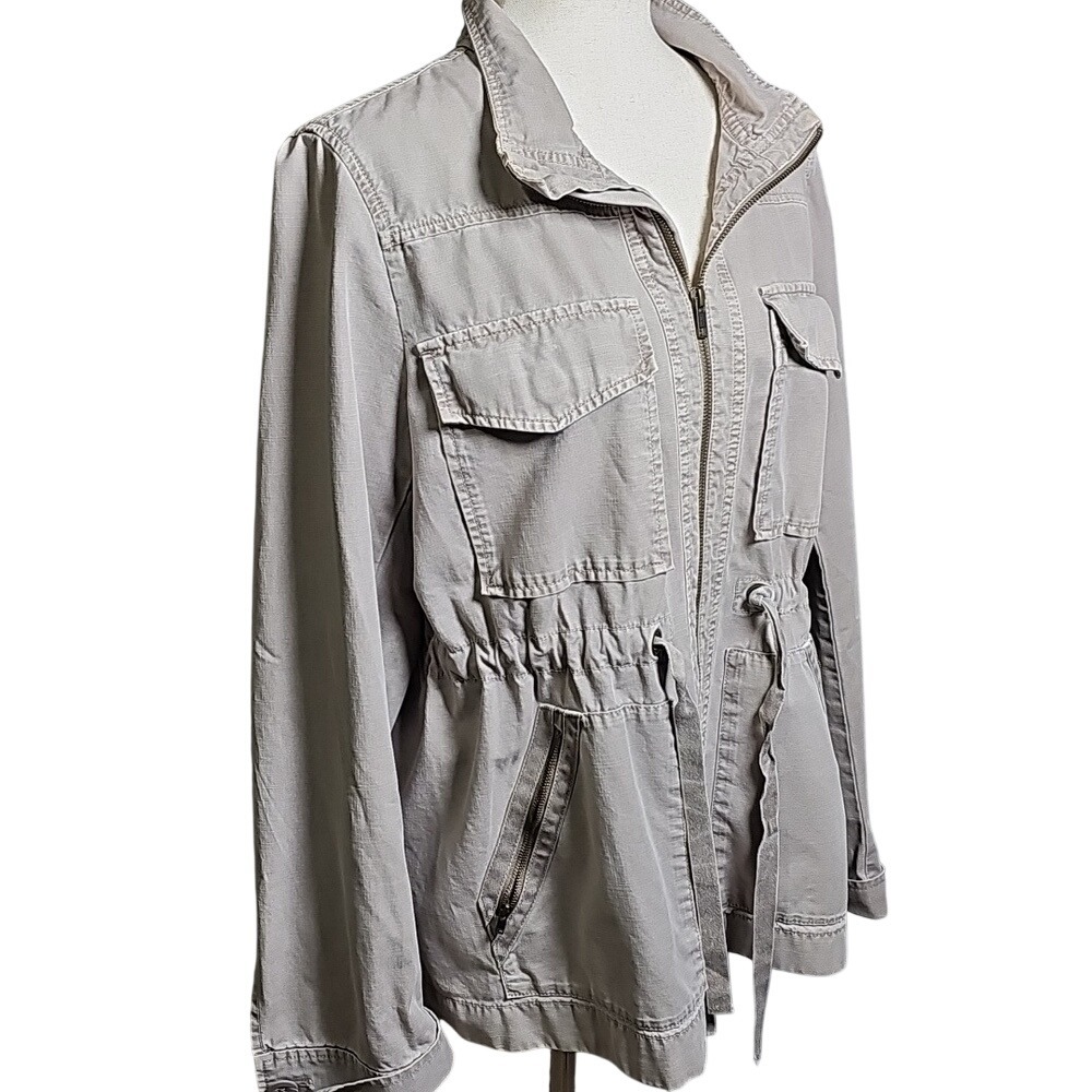 J Crew 100% Cotton Utility Cargo Jacket Tan color Pockets Size Large - Picture 2 of 8